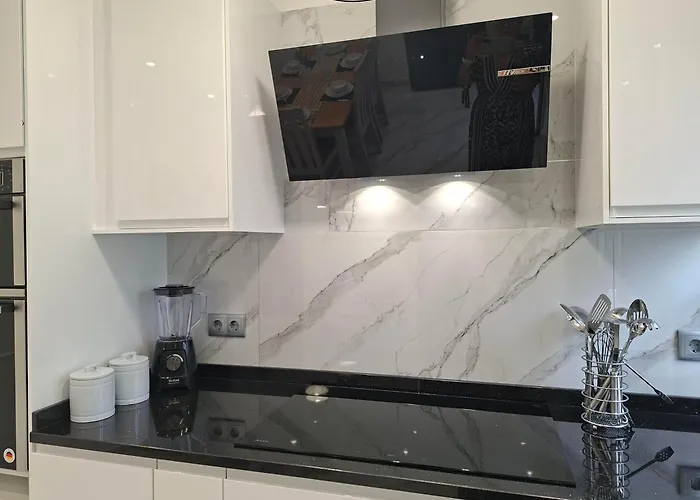 Centre - Savoy District 丰沙尔