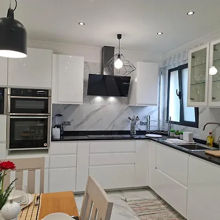 Centre - Savoy District Daire