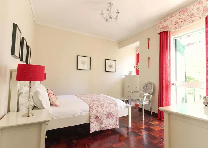 Centre - Savoy District Apartment