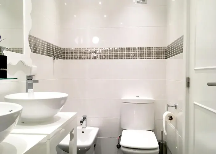 Centre - Savoy District Apartment *