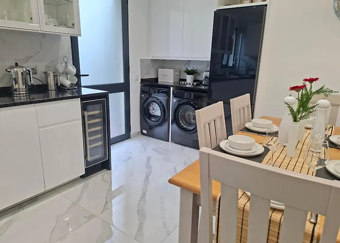 Centre - Savoy District Funchal